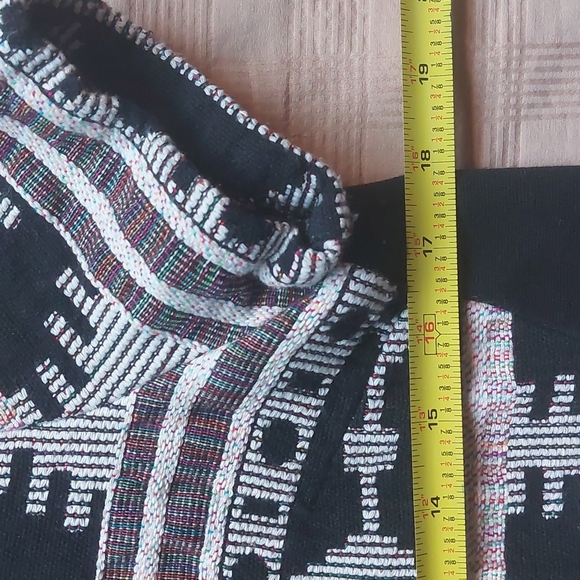 SUNDAY IN BROOKLYN weave hi-lo black top, S - Picture 5 of 10